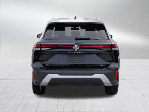 2025 Volkswagen Tiguan 2.0T SE 4MOTION