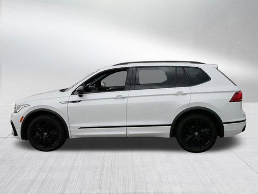 2022 Volkswagen Tiguan 2.0T SE R-Line Black 4MOTION