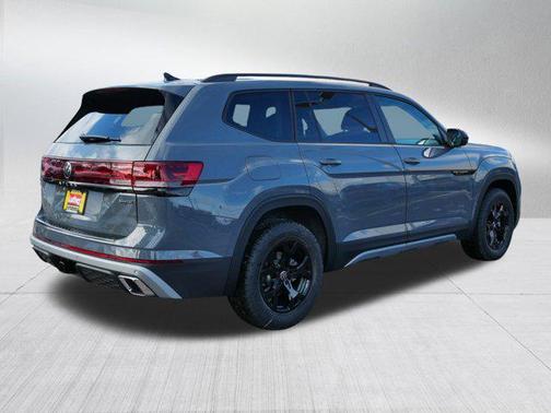 2026 Volkswagen Atlas Peak Edition