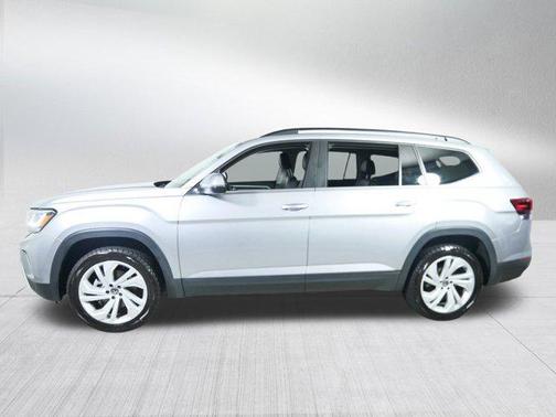 2022 Volkswagen Atlas 3.6L SE w/Technology