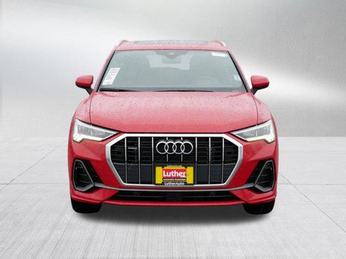 Mythos Black Metallic 2025 Audi Q3 Premium 45 TFSI S line quattro Tiptronic