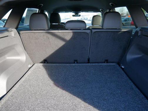 2025 Volkswagen Atlas Cross Sport 2.0T SE