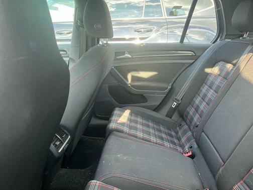2016 Volkswagen Golf GTI 2.0T S 4-Door