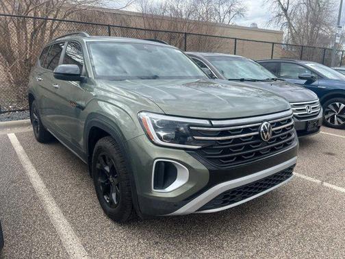 2024 Volkswagen Atlas 2.0T SEL