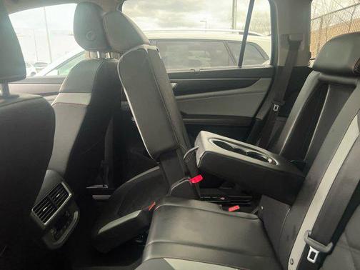 2024 Volkswagen Atlas 2.0T SEL