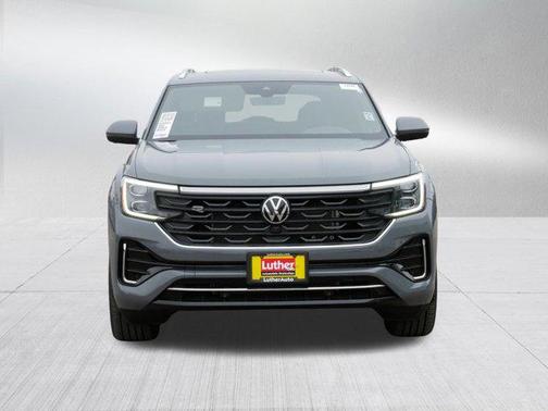 2025 Volkswagen Atlas Cross Sport 2.0T SEL Premium