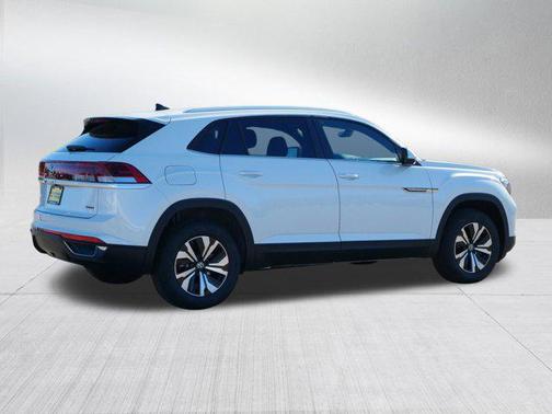 2026 Volkswagen Atlas Cross Sport 2.0T SE
