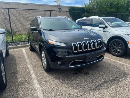 Brilliant Black Crystal Pearlcoat 2014 Jeep Cherokee Limited