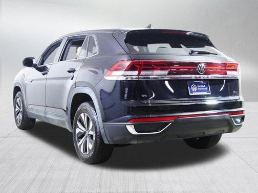 2025 Volkswagen Atlas Cross Sport 2.0T SE