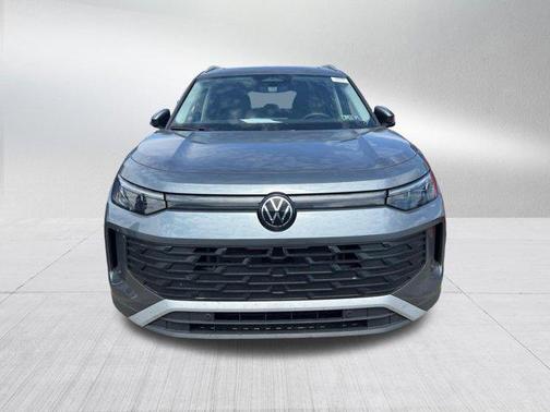 PLATINUM GRAY 2025 Volkswagen Tiguan 2.0T SE 4MOTION
