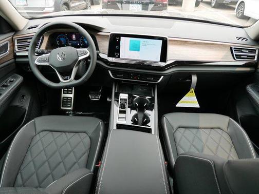 2025 Volkswagen Atlas 2.0T SEL Premium R-Line 4MOTION
