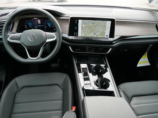 2025 Volkswagen Atlas 2.0T SEL