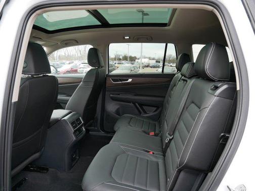 2025 Volkswagen Atlas 2.0T SEL