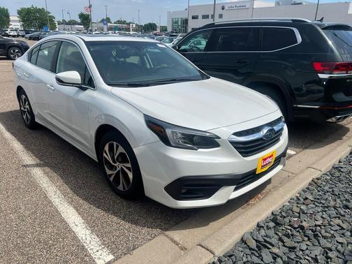 Crystal White Pearl 2022 Subaru Legacy Premium
