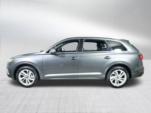 2022 Audi Q7 45 Premium