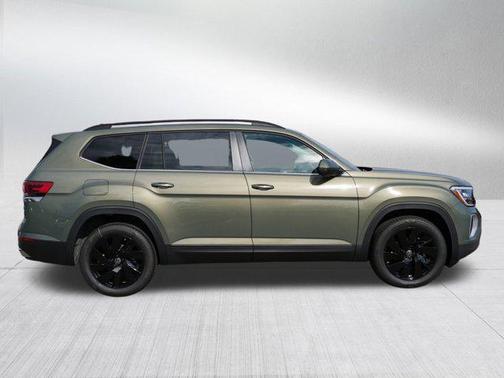 2026 Volkswagen Atlas 2.0T SE w/Technology 4MOTION