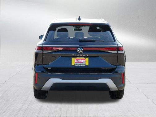 2025 Volkswagen Tiguan 2.0T SE 4MOTION