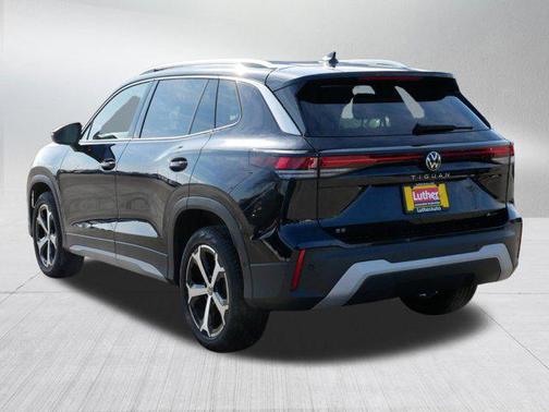 2025 Volkswagen Tiguan 2.0T SE 4MOTION