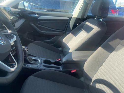 2025 Volkswagen Jetta 1.5T S