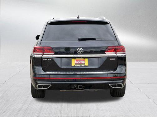 Deep Black Pearl 2022 Volkswagen Atlas 3.6L SEL Premium