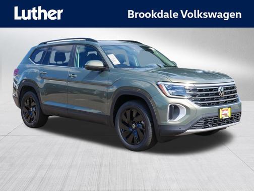 Avocado Green Pearl 2026 Volkswagen Atlas 2.0T SE w/Technology 4MOTION
