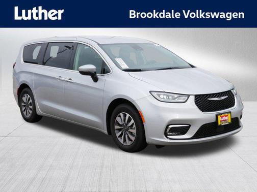 2023 Chrysler Pacifica Hybrid Touring L