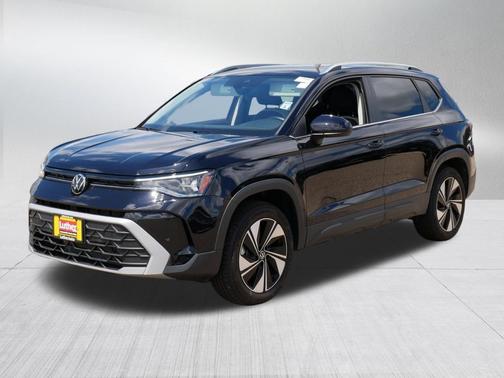 Deep Black Pearl 2025 Volkswagen Taos 1.5T SE