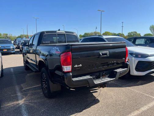 Black 2016 Toyota Tacoma SR5