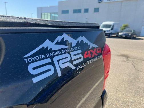 Black 2016 Toyota Tacoma SR5