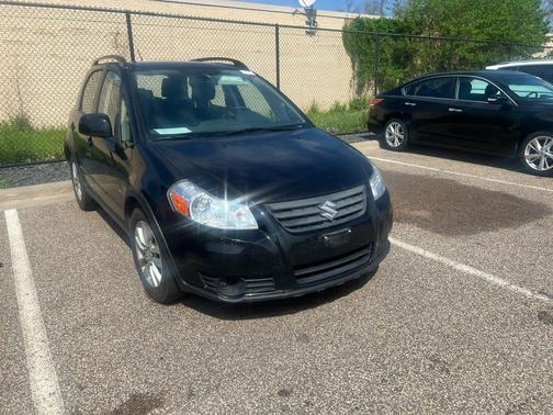 Super Black Metallic 2013 Suzuki SX4 Premium
