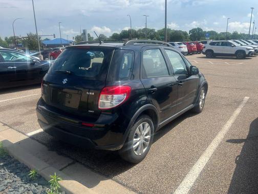Super Black Metallic 2013 Suzuki SX4 Premium