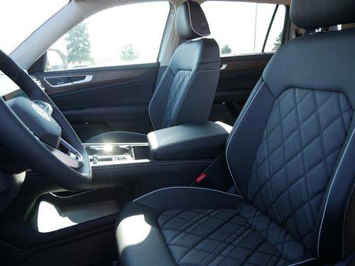 2026 Volkswagen Atlas 2.0T SEL Premium R-Line 4MOTION