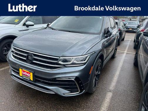 Platinum Gray Metallic 2024 Volkswagen Tiguan 2.0T SEL R-Line 4MOTION