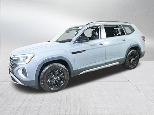 2024 Volkswagen Atlas 2.0T SE w/Technology 4MOTION