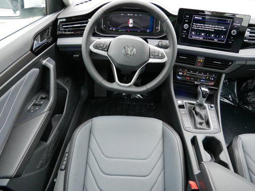 2025 Volkswagen Jetta 1.5T SEL