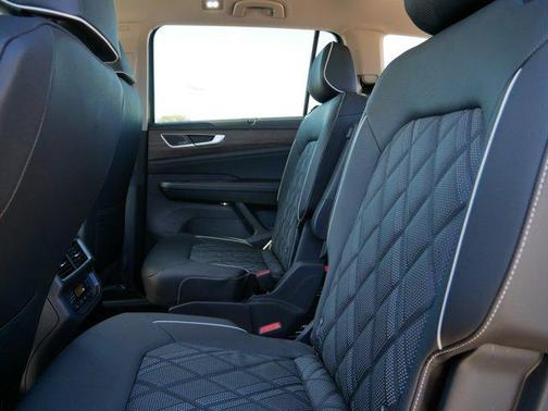2026 Volkswagen Atlas 2.0T SEL Premium R-Line 4MOTION