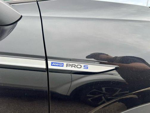 Deep Black Pearl 2023 Volkswagen ID.4 AWD Pro S