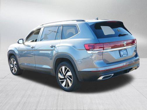 2024 Volkswagen Atlas 2.0T SE w/Technology 4MOTION