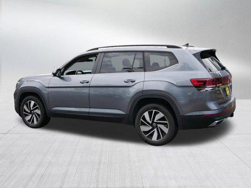 2024 Volkswagen Atlas 2.0T SE w/Technology 4MOTION