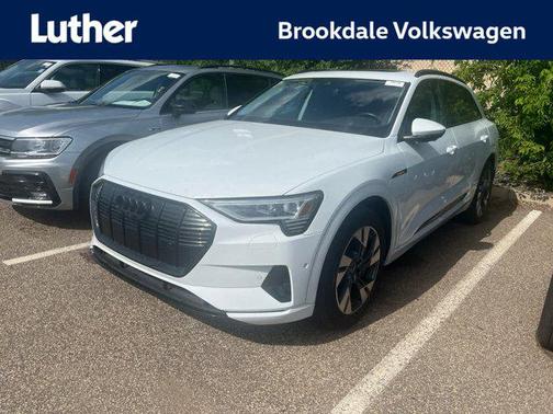 2022 Audi e-tron Premium