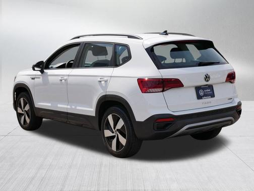 Pure White 2023 Volkswagen Taos 1.5T S
