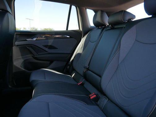 2025 Volkswagen Tiguan 2.0T SE R-Line Black 4MOTION