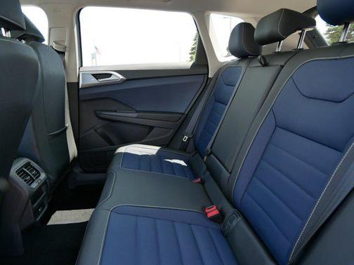 2025 Volkswagen Taos 1.5T SEL
