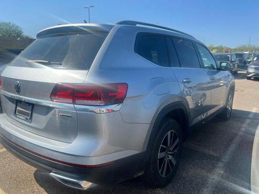 2022 Volkswagen Atlas 2.0T SE