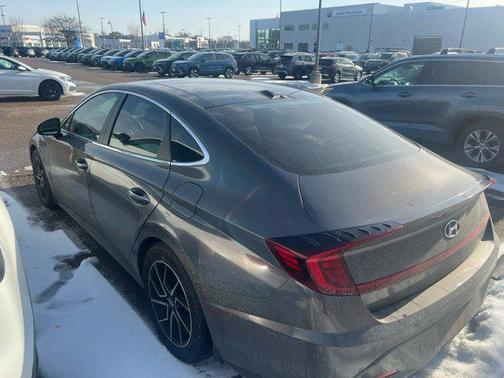 2021 Hyundai SONATA Limited