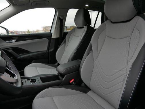 2026 Volkswagen Tiguan 2.0T SE 4MOTION