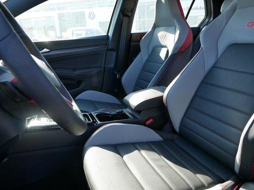 2025 Volkswagen Golf GTI 2.0T S DSG