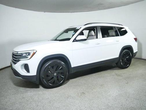 2024 Volkswagen Atlas 2.0T SE w/Technology 4MOTION