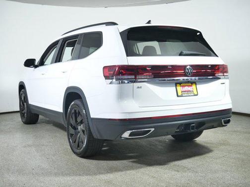 2024 Volkswagen Atlas 2.0T SE w/Technology 4MOTION