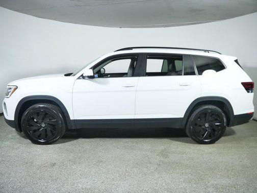 2024 Volkswagen Atlas 2.0T SE w/Technology 4MOTION